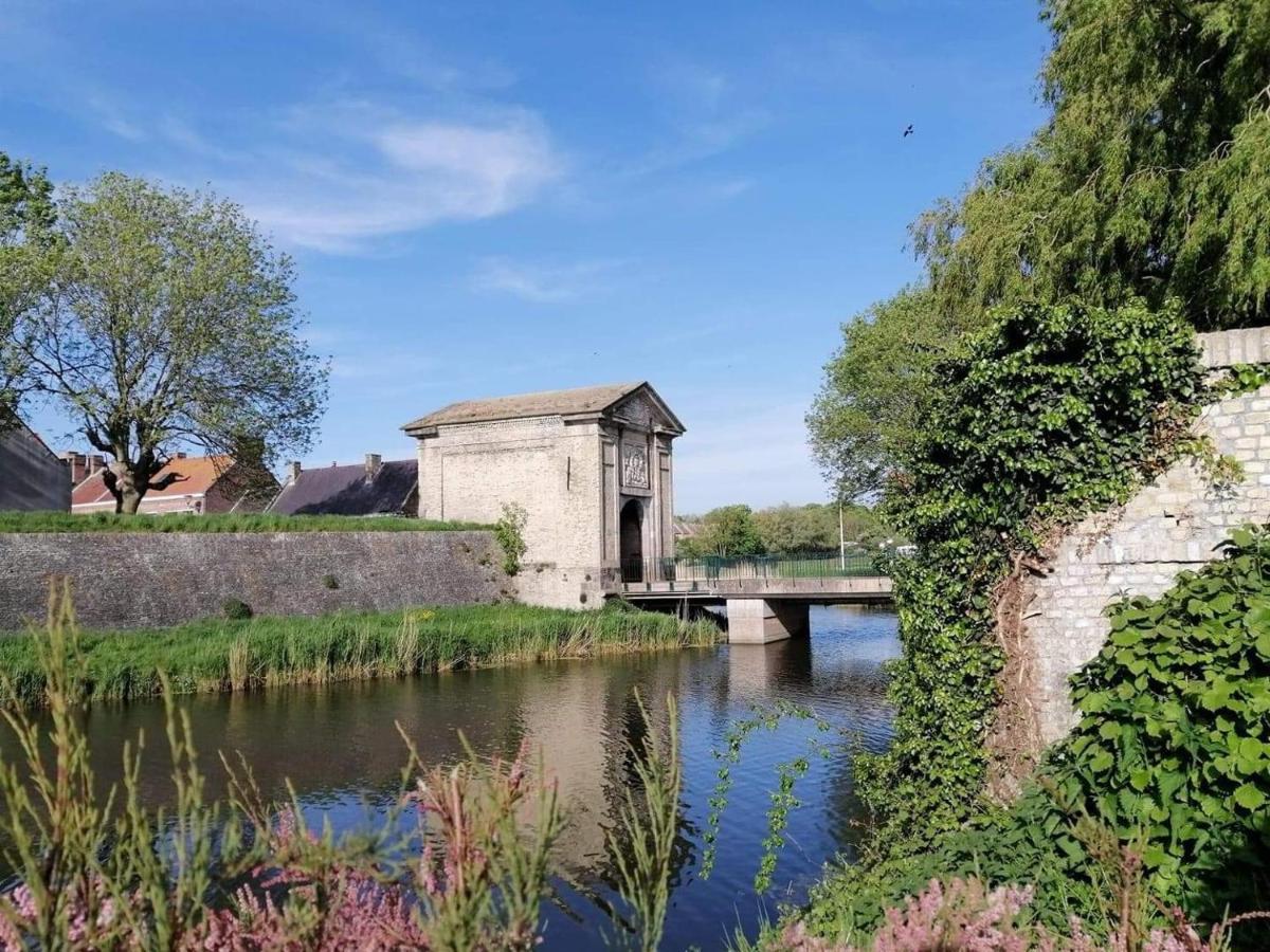 La Maison Des Sorcieres Bergues Exterior foto